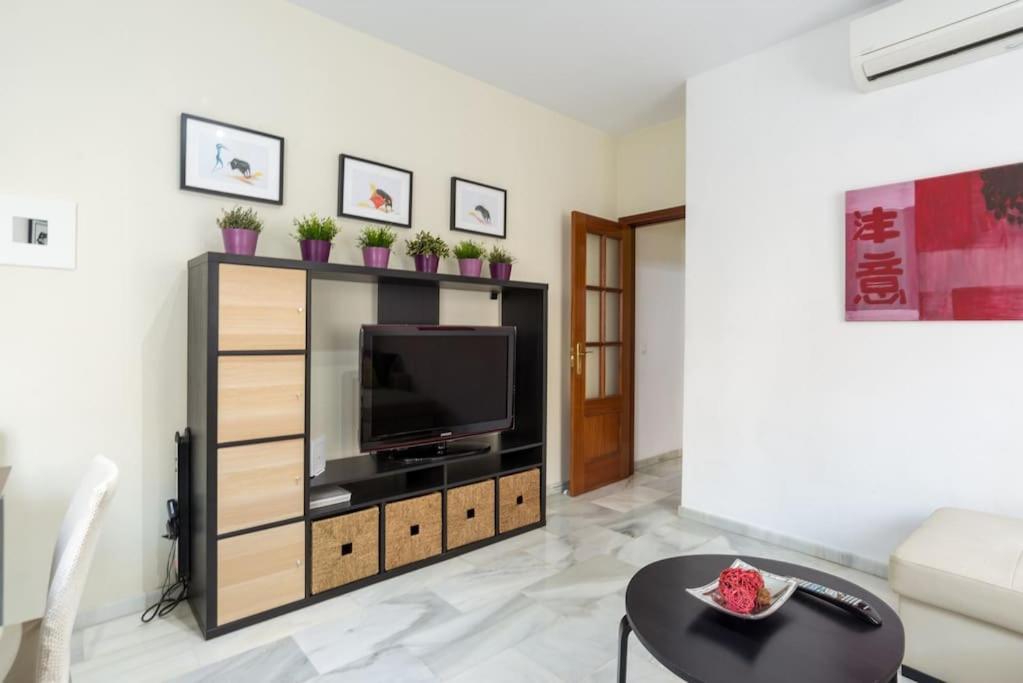 Bright, Quiet And Nice Ground Floor In The Center Málaga Eksteriør bilde