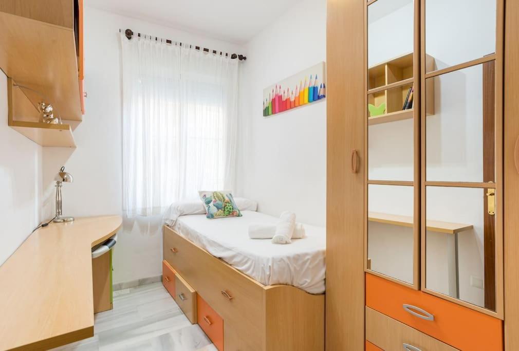 Bright, Quiet And Nice Ground Floor In The Center Málaga Eksteriør bilde